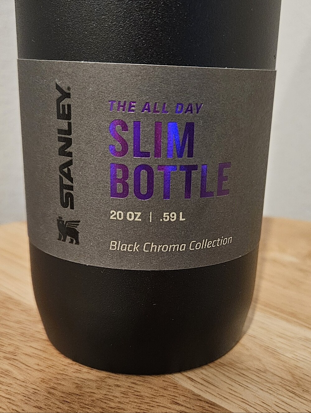 NWT Stanley All Day Slim Bottle Black Chroma Collection - Picture 8 of 14